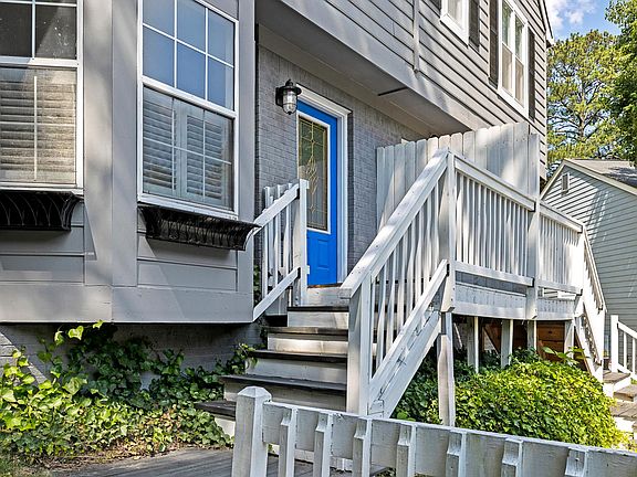 3rd image of 5049 Laurel Springs Way SE