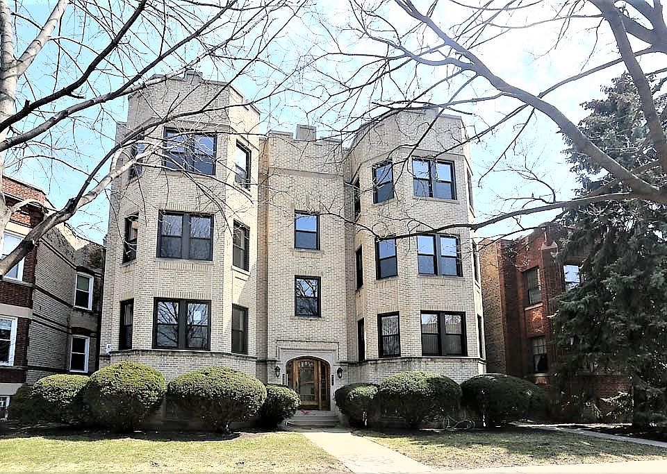 1st image of 4443 N Rockwell St APT 2
