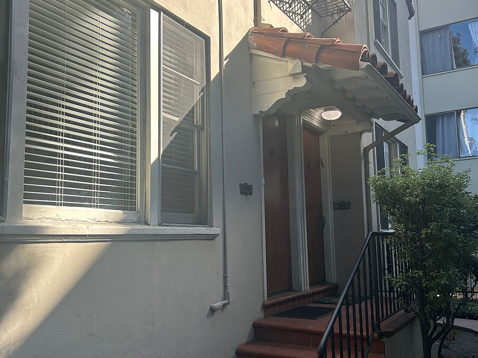 1st image of 285 Wayne Ave