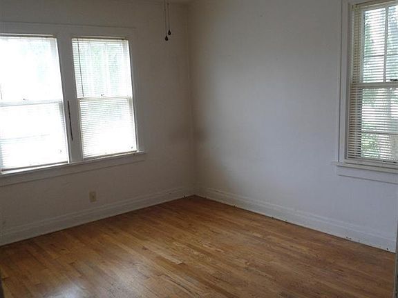 5th image of 312 Pearl St