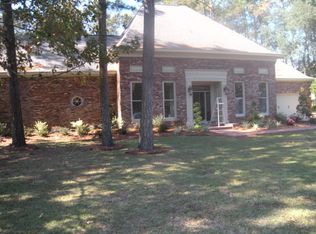 509 Beau Chene Dr, Mandeville, LA 70471