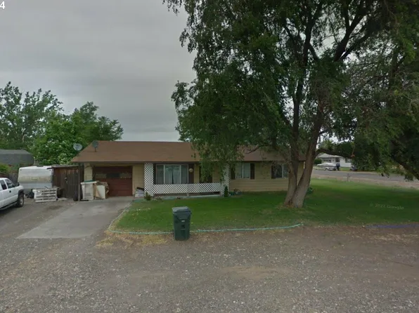 304 Lewis St, Umatilla, OR 97882