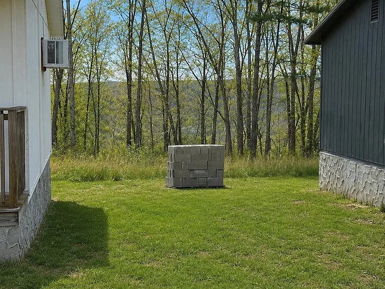 153 Red Bud Trl — Photo 4