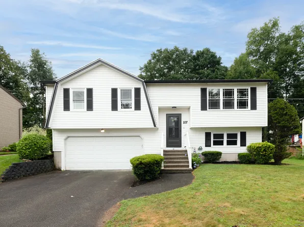 107 Meetinghouse Ridge, Meriden, CT 06450