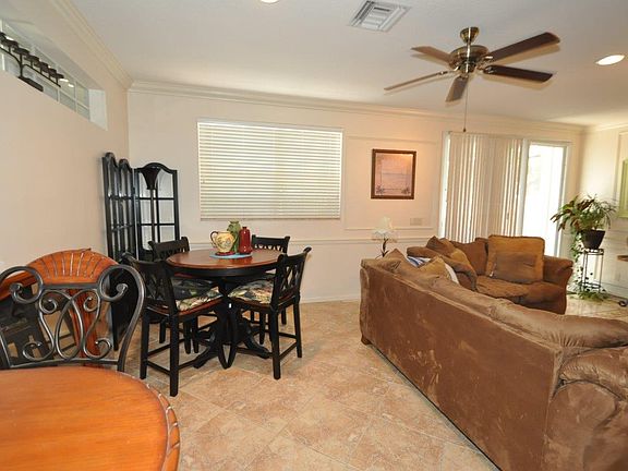 5th image of 452 Marbella Dr