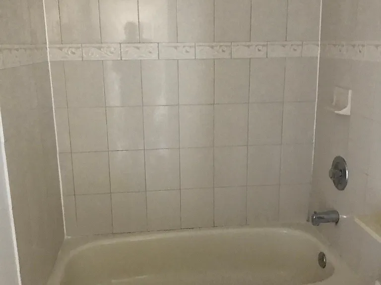Full Bath 1
