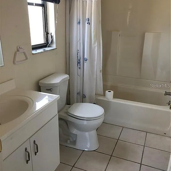 27082 Adams St #B — Photo 6
