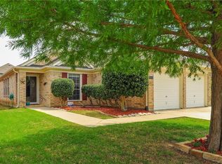 9205 Peaceful Ter, Fort Worth, TX 76123