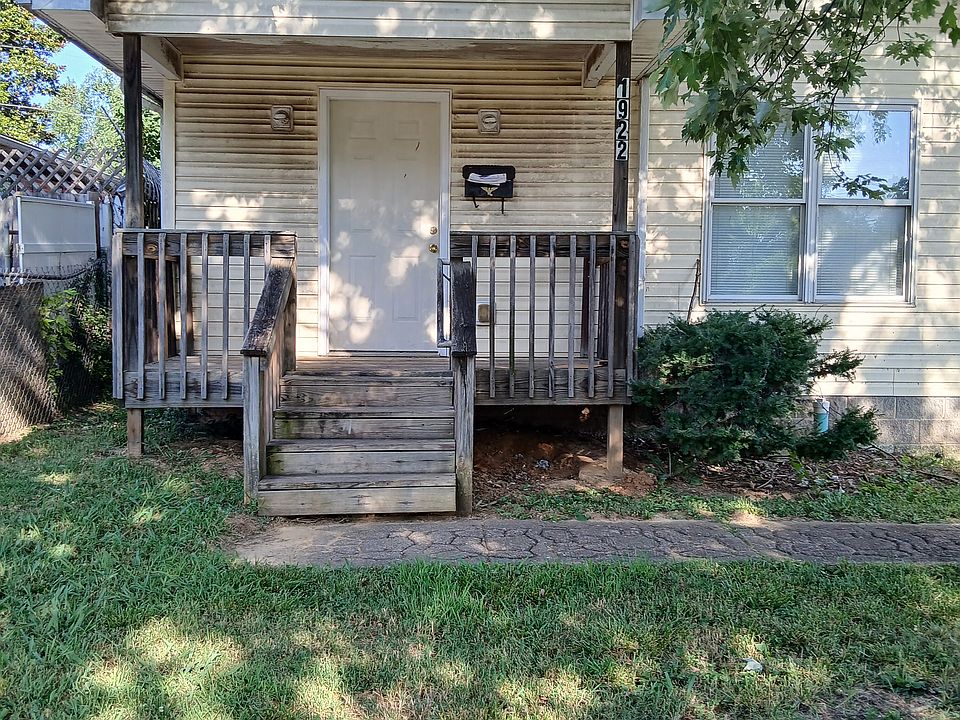 1st image of 1922 S 28th St