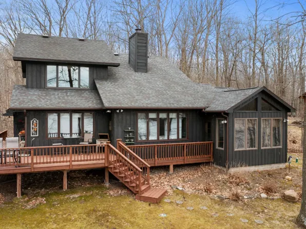 2709-1 1/2 St, Cumberland, WI 54829