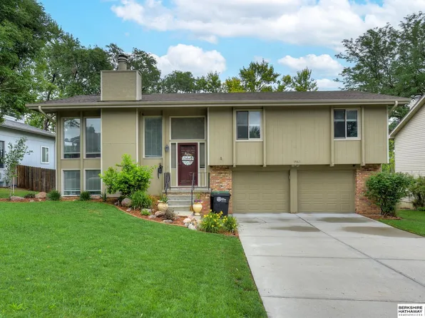14611 Monroe St, Omaha, NE 68137