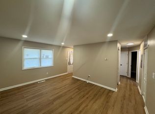 21 Apache St, Park Forest, IL 60466
