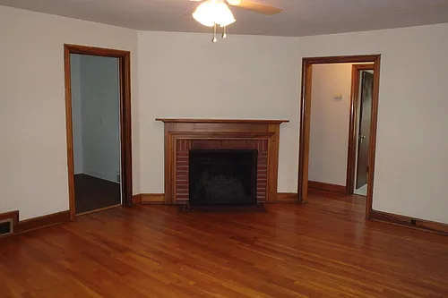 157 E Park Ave Photo 1