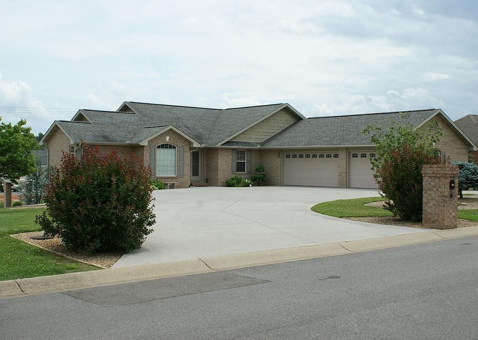 1st image of 1044 Southwind Cir