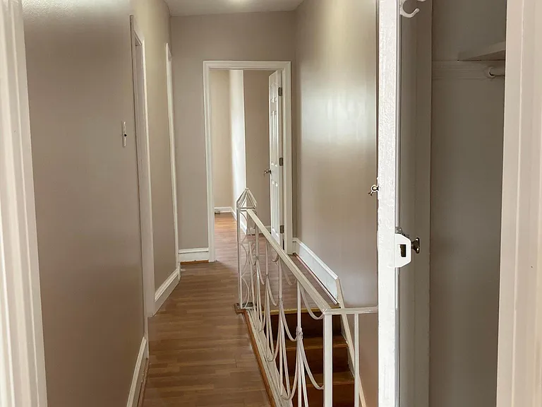 1610 S Rosewood St — Photo 8