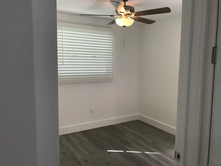 3180 SW 17th St #8 — Photo 8