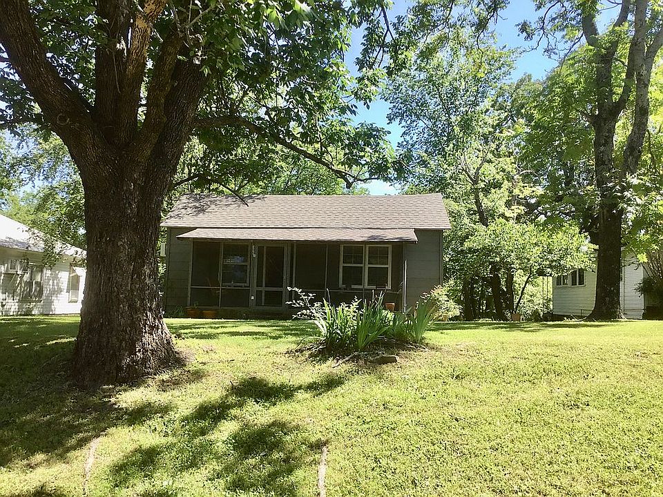 1st image of 306 E Ada Ave