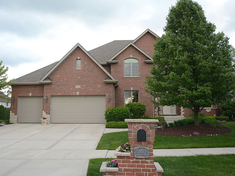 1st image of 15703 Glenlake Dr