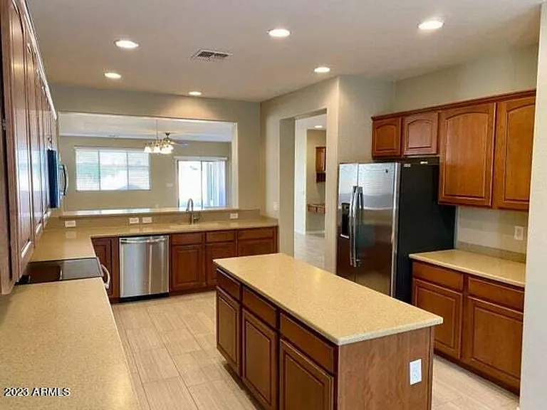 654 W Desert Mountain Dr — Photo 5