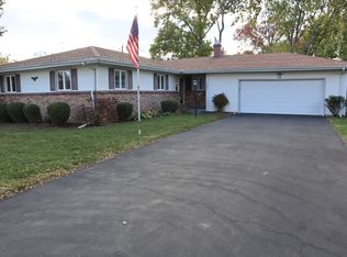 707 Dodson Dr E, Urbana, IL