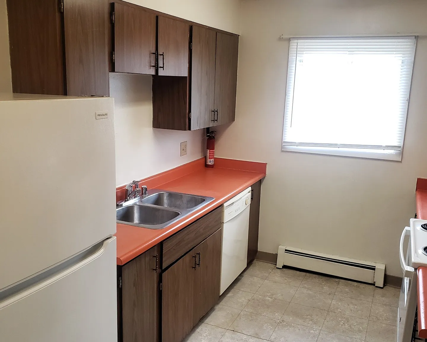 2 bed, $1,395 — Photo 2
