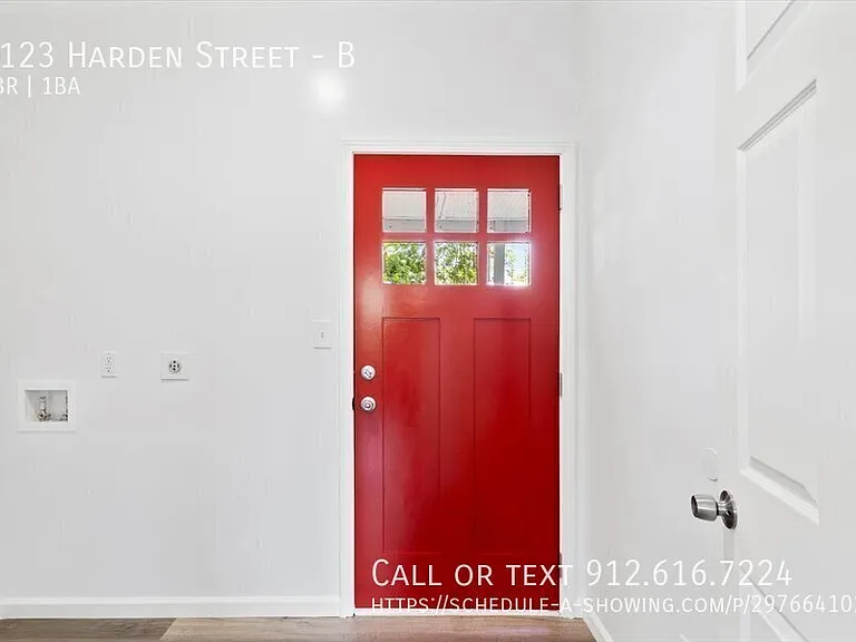 2123 Harden St #B — Photo 8