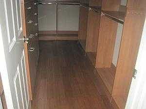 Master Walk-in