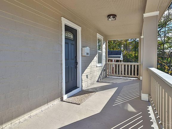 3rd image of 804 Woodlawn Ave