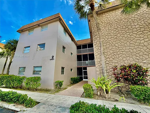 2461 SW 82nd Ave Photo 1