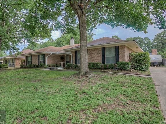 3rd image of 2412 Cherryfield Dr
