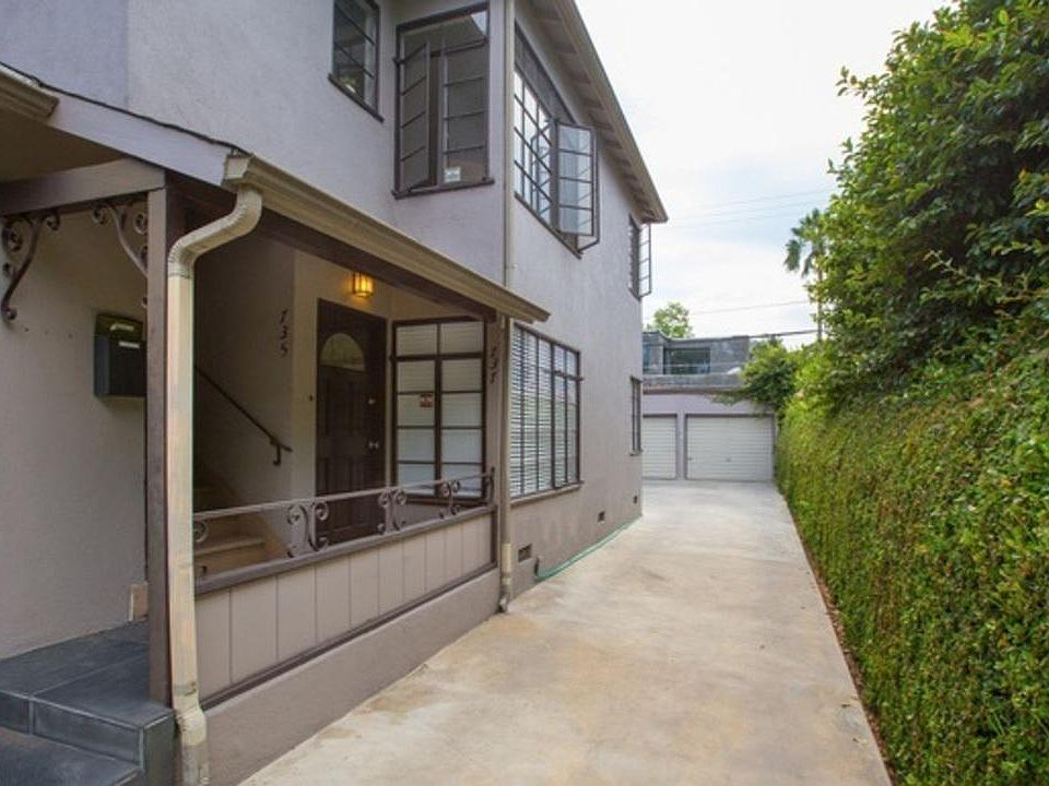 1st image of 735 Westbourne Dr