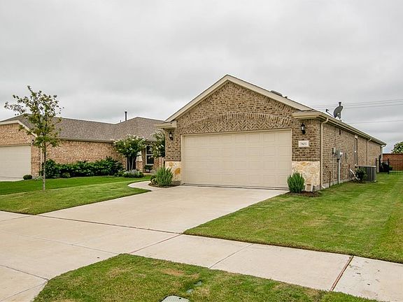 2nd image of 7803 Gulf Breeze Ln