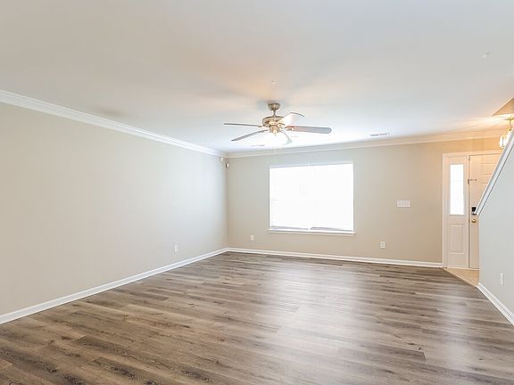 5th image of 10408 Sparrow Springs Ln