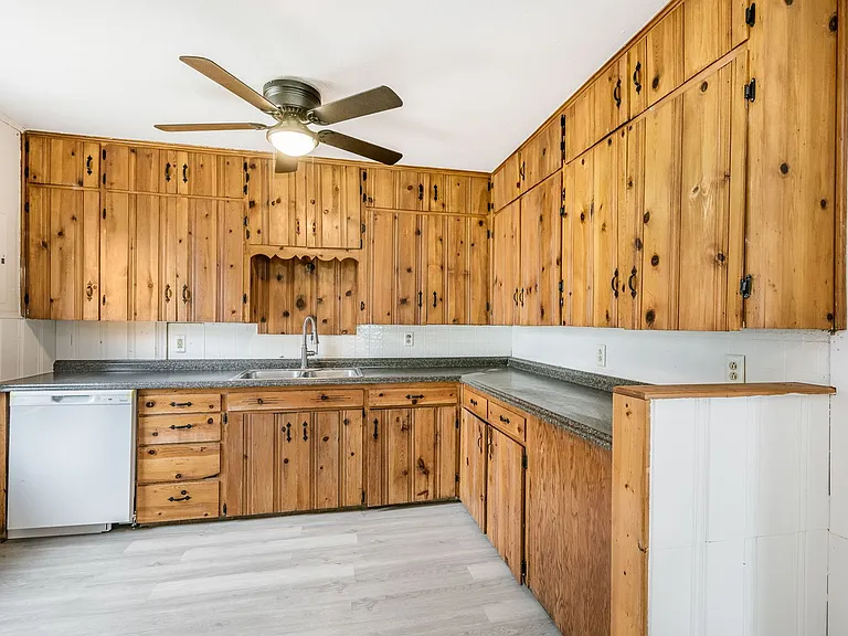 3609 S Travis St — Photo 6