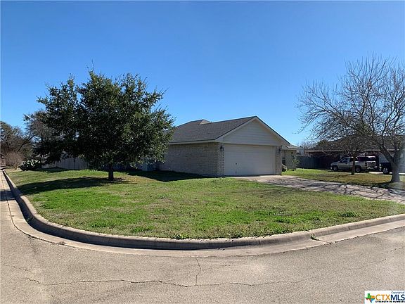 2nd image of 207 River Springs Pkwy