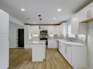 1002 Southern Hills Rd, Humble, TX 77339