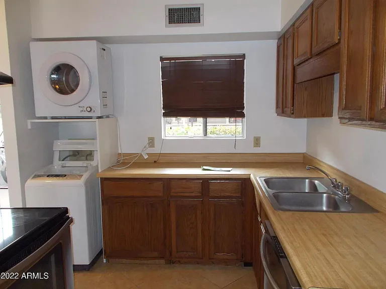 4307 Plaza Vis #A — Photo 7