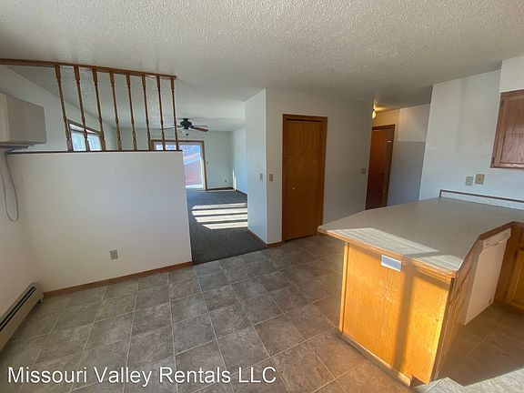 2nd image of 1218 E Thayer Ave #10663920