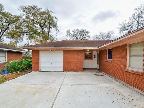 2nd image of 13117 Corpus Christi St