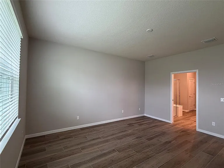 2610 Autumn Peace Dr — Photo 8