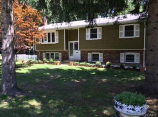 184 Putnam Dr, Carmel, NY 10512