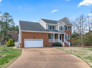 11 Elm St, Poquoson, VA 23662
