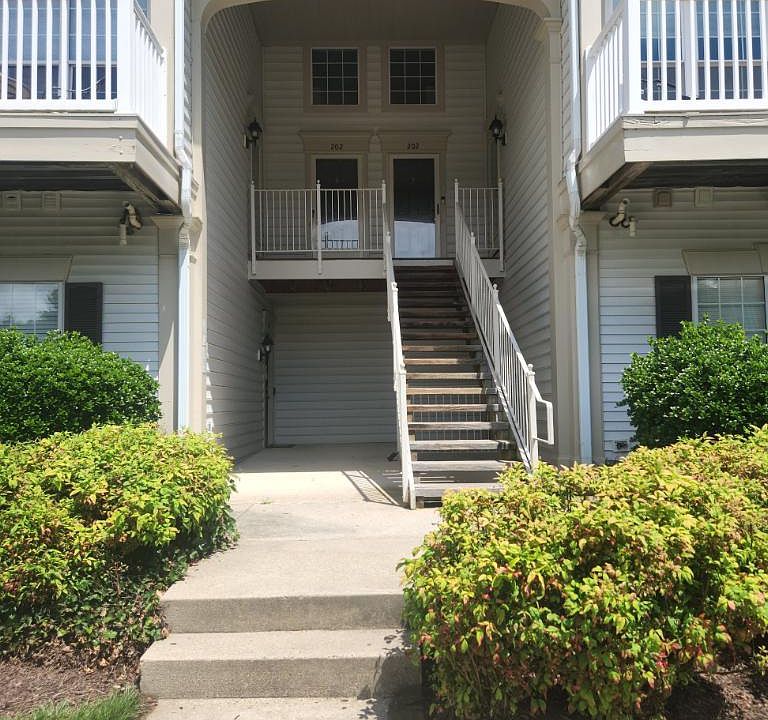 1st image of 8214 Catbird Cir Unit 202