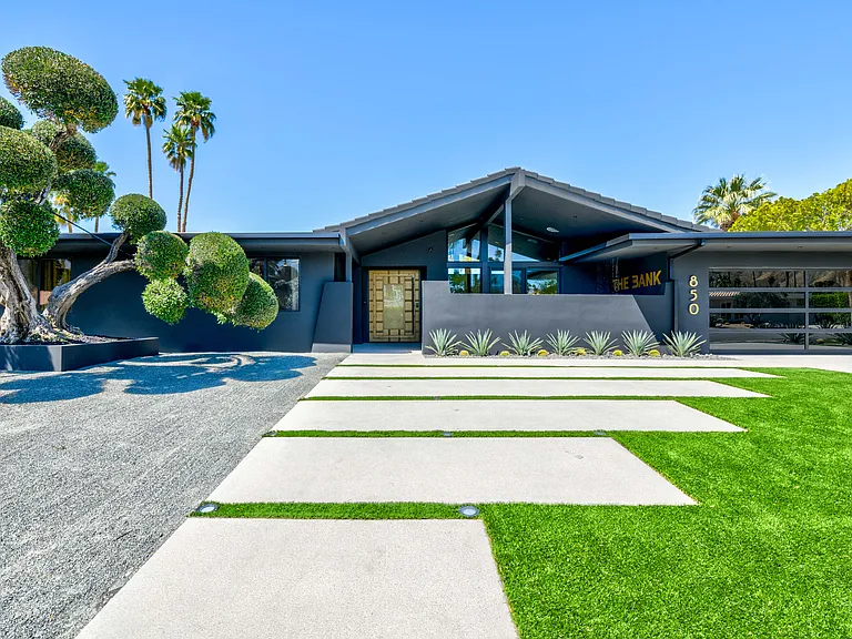 850 E Sierra Way — Photo 45
