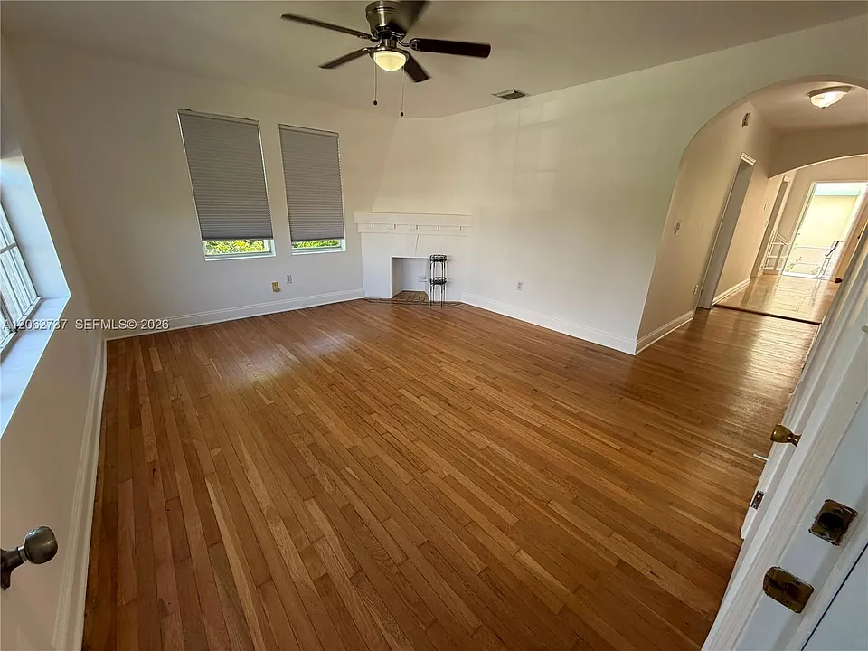 1027 Euclid Ave #4