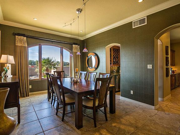 3rd image of 3760 E Taos Ln