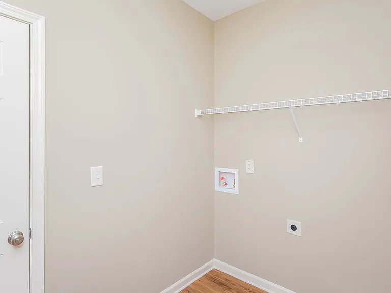 124 Hillcrest Cir — Photo 15