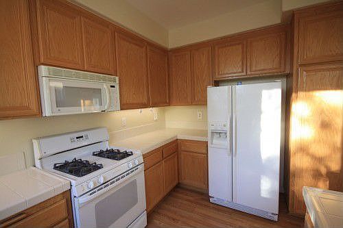 3rd image of 4504 La Tuna Ct