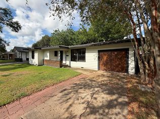 822 Harvard St, Deer Park, TX 77536