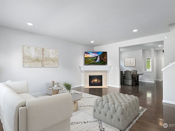 4th image of 8309 173rd Street E